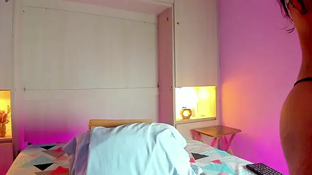 ChloeWiillow online show from November 28, 11:35 am