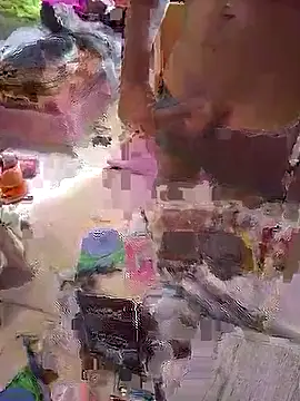 Snapshot of eroer20 chatting on October 2, 2:13 pm eroer20 online show from October 2, 2:13 pm