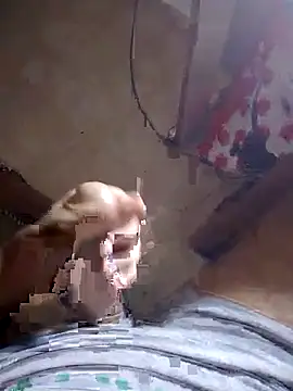 Snapshot of eroer20 chatting on October 14, 11:49 pm eroer20 online show from October 14, 11:49 pm