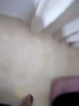 Snapshot of eroer20 chatting on November 5, 12:10 am eroer20 online show from November 5, 12:10 am