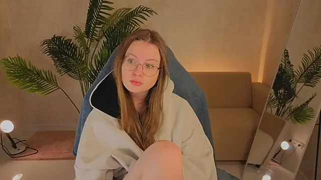 SirenaBlessing online show from November 13, 1:26 am