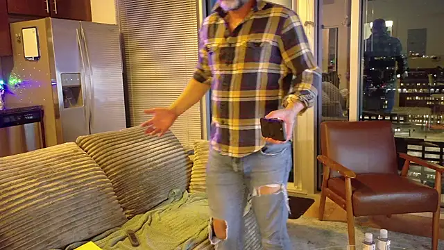 Snapshot of fuckadilf chatting on January 15, 10:57 pm fuckadilf online show from January 15, 10:57 pm