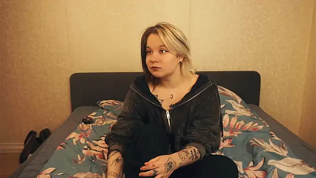 EviaVanveen online show from October 17, 7:44 am