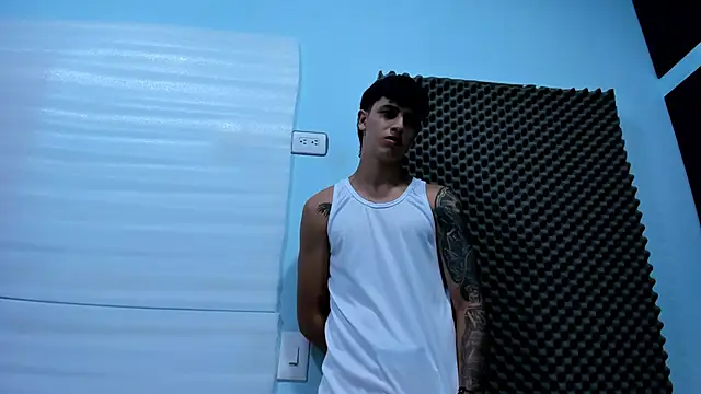 Liam Brookss online show from November 5, 12:21 am