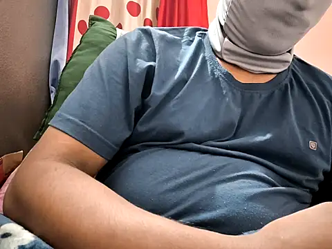 mallu boy 23 online show from October 4, 4:05 pm