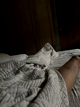 Snapshot of HenryLee1983-cums chatting on October 29, 11:50 pm HenryLee1983-cums online show from October 29, 11:50 pm