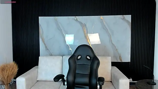 VenusCooper online show from November 5, 7:47 pm