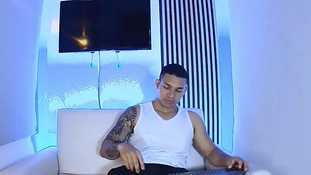 venedic bull online show from February 14, 3:47 am