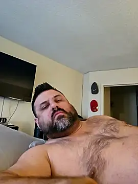 Roddog18 online show from November 30, 4:44 pm