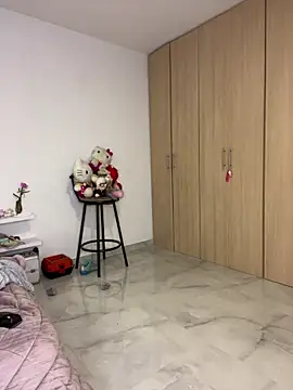 Zoe riivas online show from October 11, 10:47 am