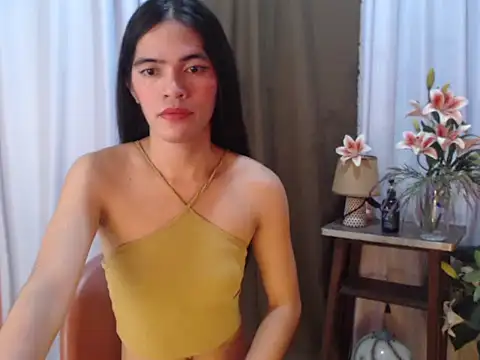 sweet yummy69 online show from November 24, 11:15 pm