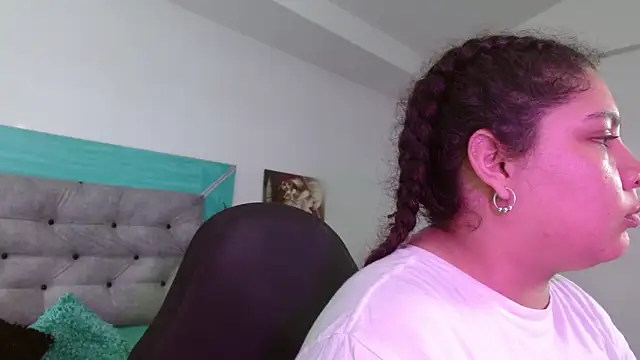 roxx iie online show from December 18, 2:34 pm