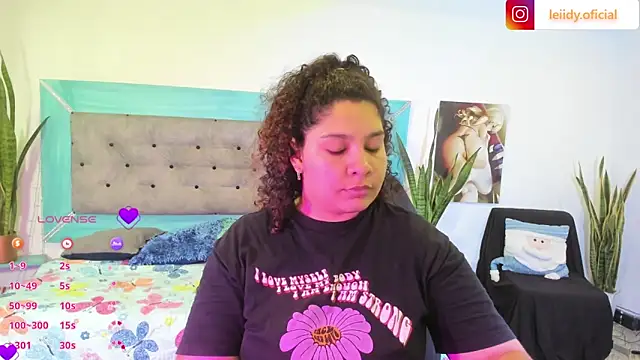 roxx iie online show from January 11, 9:31 pm