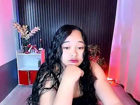 UrFavouriteCravings online show from November 13, 12:31 am