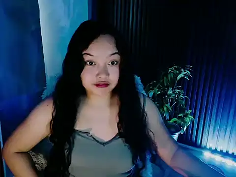 UrFavouriteCravings online show from March 19, 1:42 am