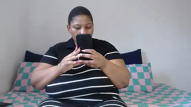 PIXIEBITCHXXX26 online show from October 29, 8:27 am