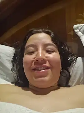 annyaparis online show from November 16, 7:25 am