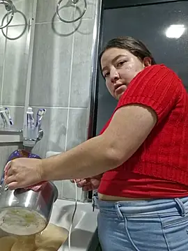 annyaparis online show from December 3, 3:03 am