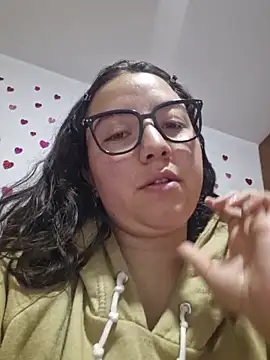 annyaparis online show from February 18, 1:12 am