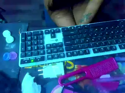 xAsianTOPModelx online show from March 1, 2:19 pm