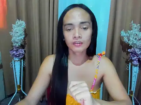 xAsianTOPModelx online show from March 10, 9:25 am