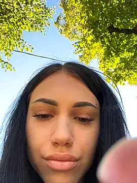 ilariea girl online show from October 3, 2:14 pm