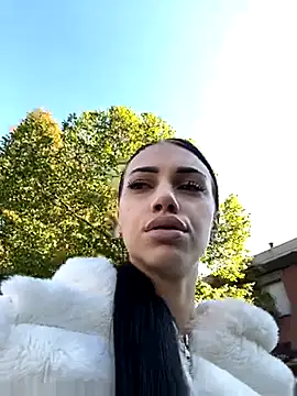 ilariea girl online show from October 8, 2:25 pm