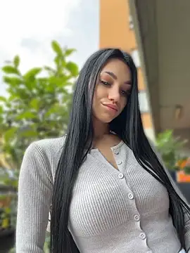 Snapshot of ilariea_girl chatting on May 13, 2:25 pm ilariea girl online show from May 13, 2:25 pm
