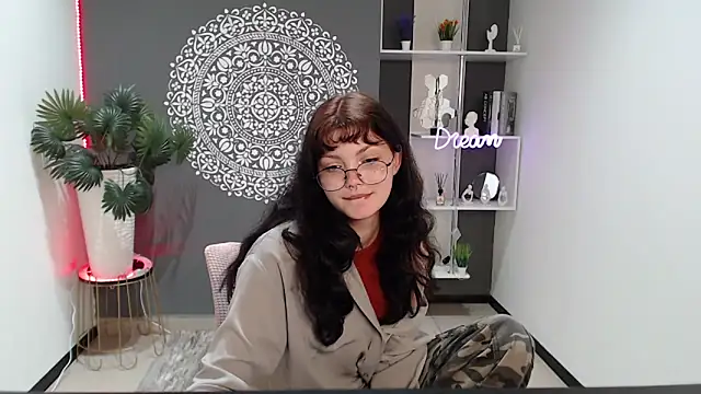 MileyRood online show from October 1, 1:55 am