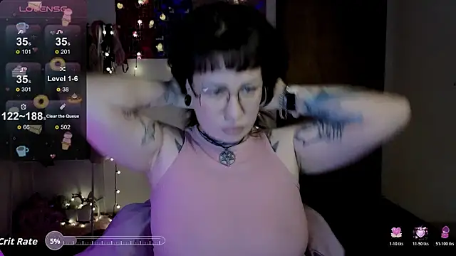 Senorita  Dakota online show from December 13, 10:48 pm