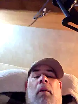 DeeBestEver online show from December 22, 1:24 am