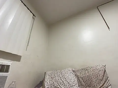 Snapshot of barbiedoll-trixie chatting on October 1, 3:23 am barbiedoll-trixie online show from October 1, 3:23 am