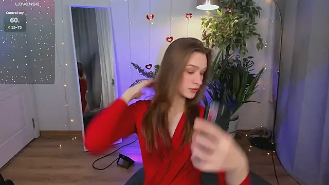 Snapshot of PollyMayer chatting on February 10, 8:57 pm PollyMayer online show from February 10, 8:57 pm