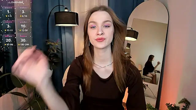 PollyMayer online show from March 28, 8:41 pm