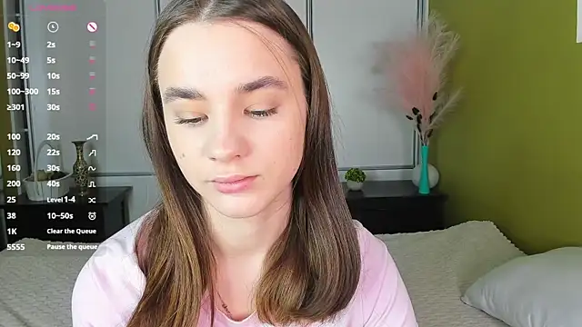 JinnyMcie online show from March 29, 10:15 am