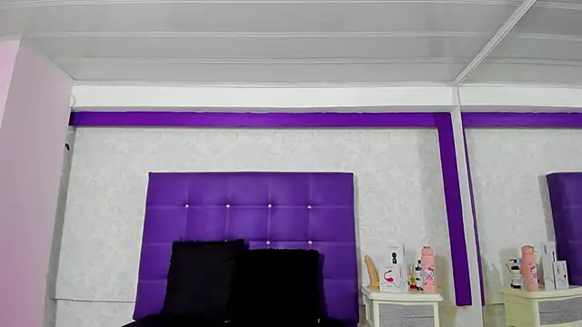 LeaMoreau22 online show from October 19, 11:22 am