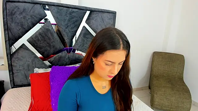 mia fox4 online show from November 26, 12:17 pm