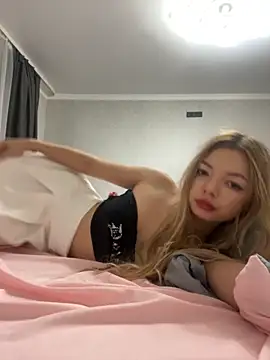  Siennaaa  online show from November 20, 2:39 pm