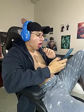 oppaboy online show from January 10, 6:53 pm