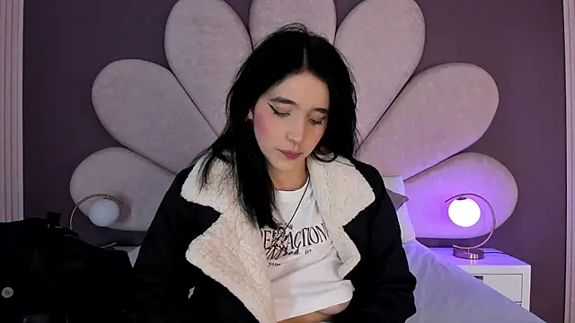 MeganR  online show from January 9, 11:13 am