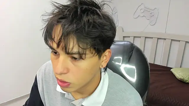 StiwenTwink online show from October 1, 2:56 pm