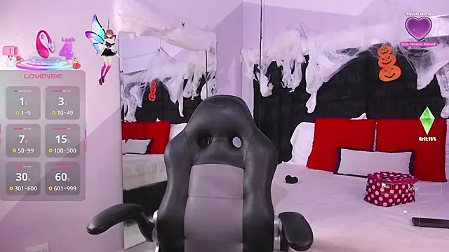 MayaCurvy online show from October 29, 4:15 am