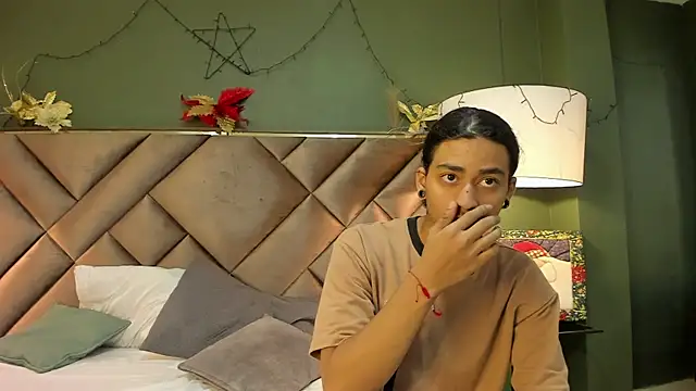 Dickie Dicking online show from December 16, 9:20 pm