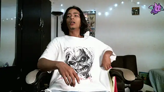 Snapshot of Dickie_Dicking chatting on February 26, 4:39 pm Dickie Dicking online show from February 26, 4:39 pm