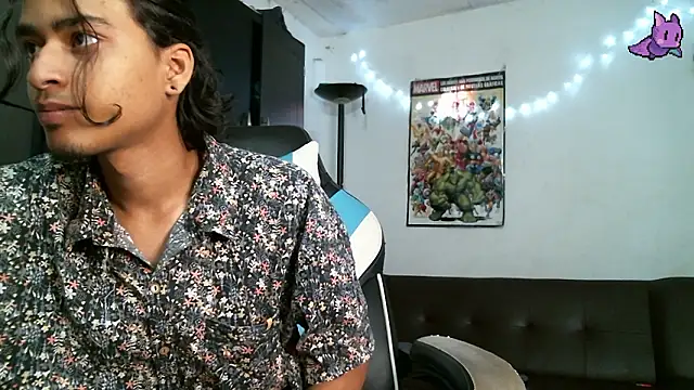 Snapshot of Dickie_Dicking chatting on March 3, 7:31 pm Dickie Dicking online show from March 3, 7:31 pm