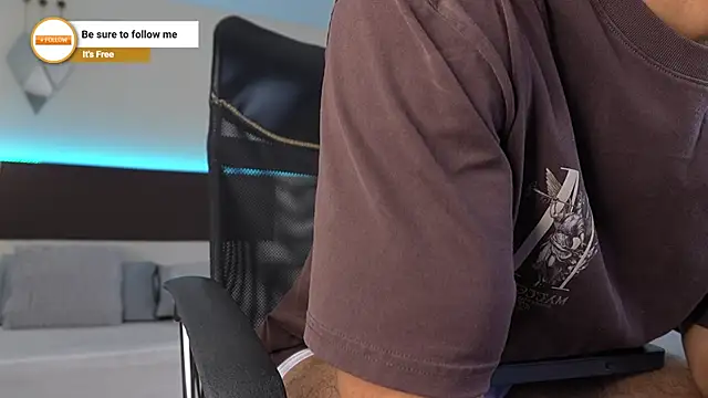 DanteeStone online show from December 15, 9:52 pm