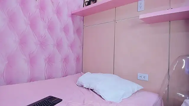 Snapshot of Abyblake chatting on March 3, 12:44 pm Abyblake online show from March 3, 12:44 pm