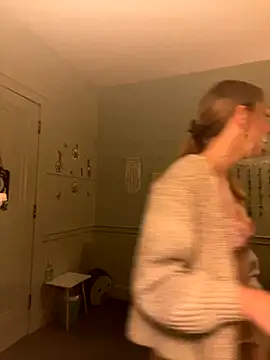 Snapshot of AmberLustXXX chatting on October 21, 2:45 am AmberLustXXX online show from October 21, 2:45 am