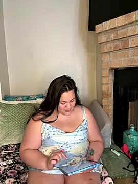 BrattyKrystal online show from October 12, 9:25 pm