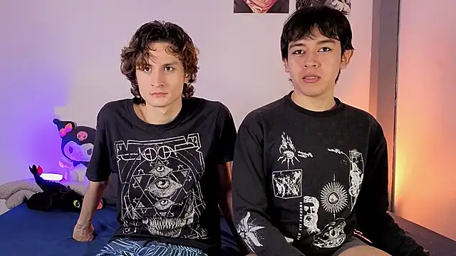 Darcy and Stolas online show from April 16, 9:50 pm